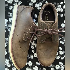Sperry boys shoes 3.5